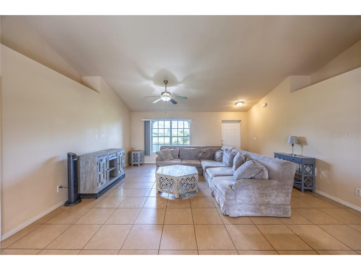 334 NE 17th Street Cape Coral FL 33909 C7515559 image9