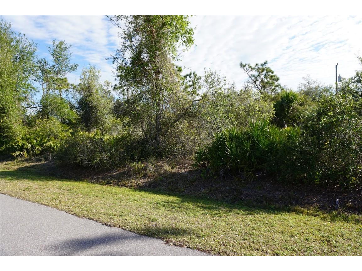 334 Omen Street Punta Gorda FL 33982 C7503444 image1