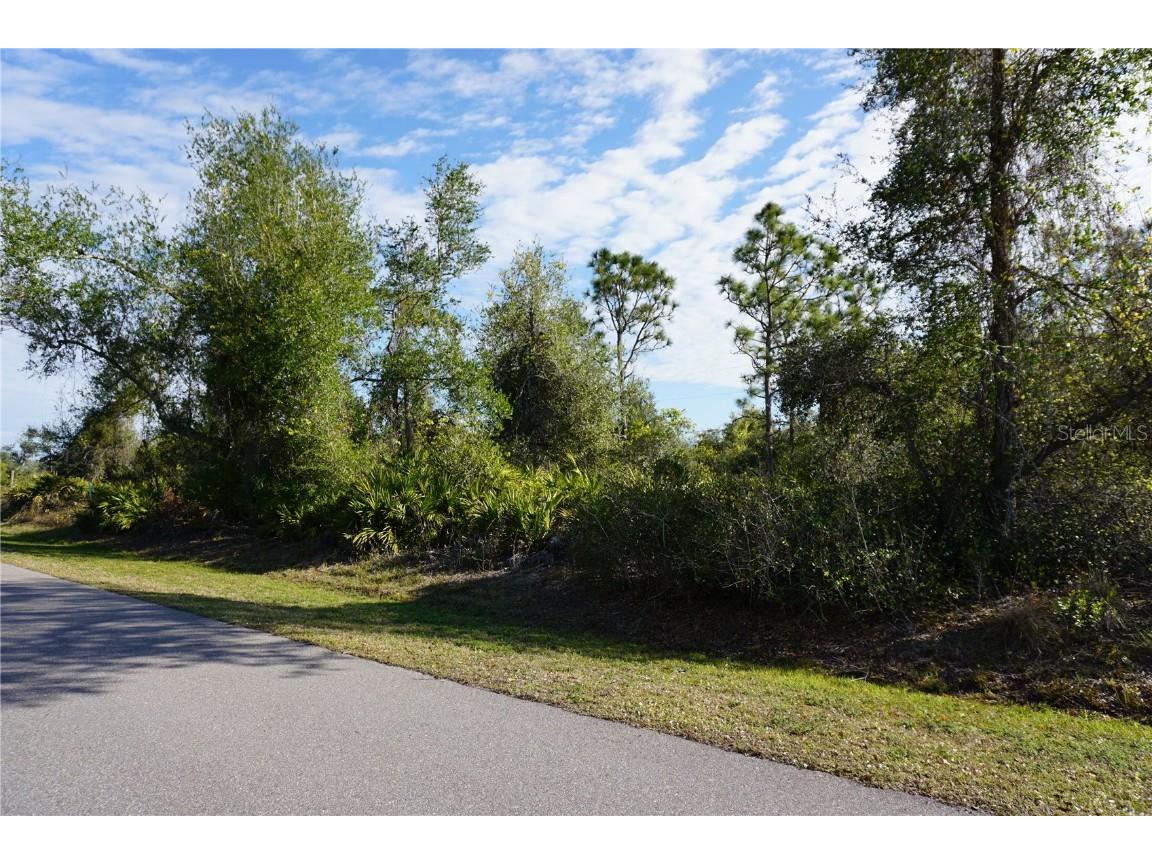 334 Omen Street Punta Gorda FL 33982 C7503444 image10