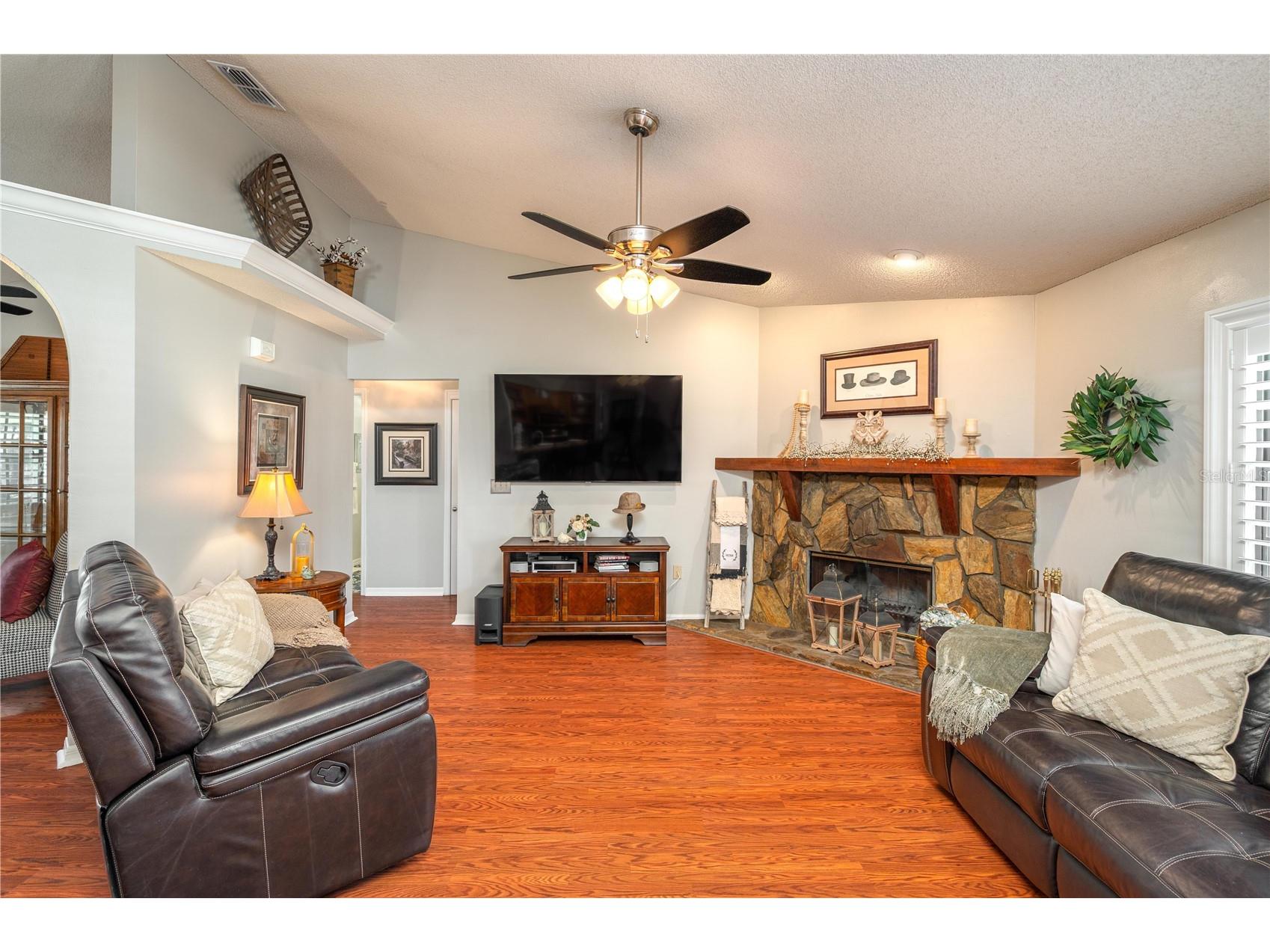 334 Palmview Circle N Auburndale FL 33823 P4938123 image10