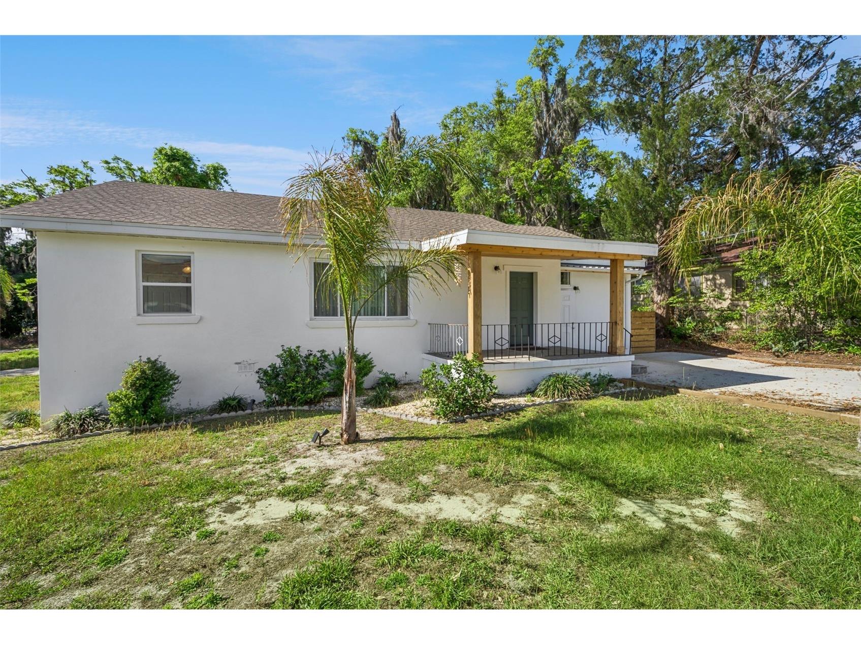 334 W Howry Avenue Deland FL 32720 S5147211 image1