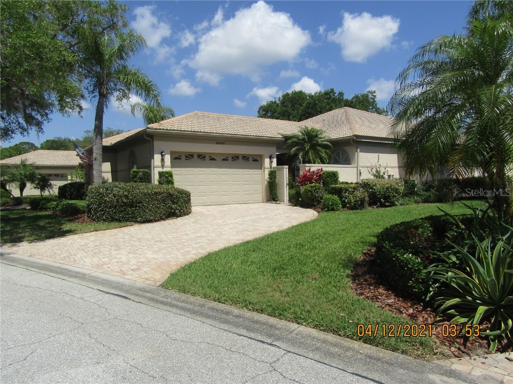 3340 Hadfield Greene #34 Sarasota FL 34235 A4605995 image1