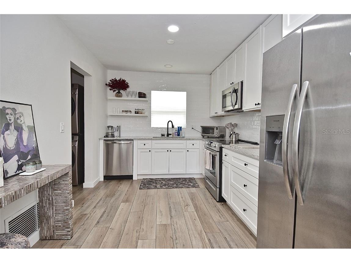 3340 Webber Street Sarasota FL 34239 N6139210 image3