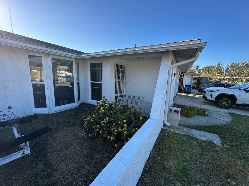 3340 Wilson Drive Holiday FL 34691 TB8457769 image4