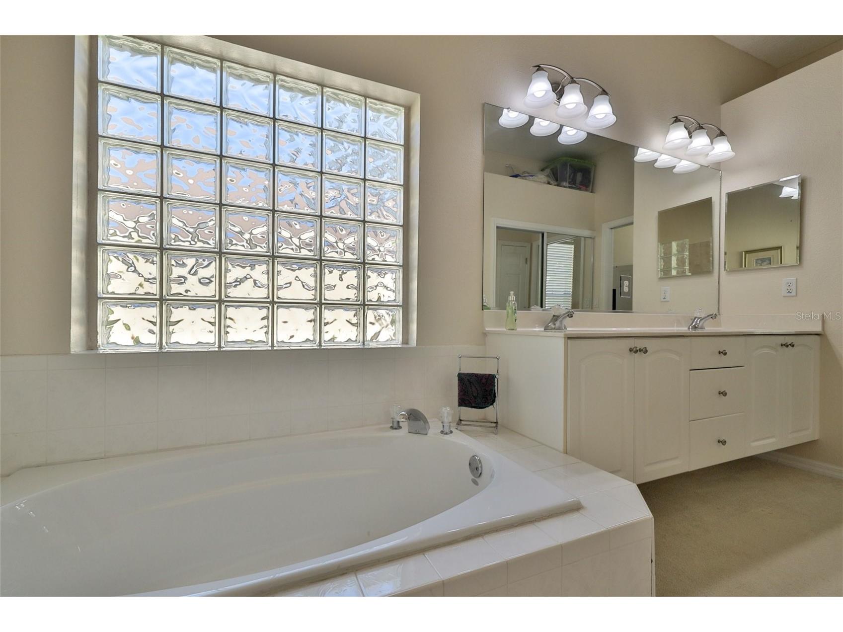 3341 Glenshane Way Ormond Beach FL 32174 V4945146 image14