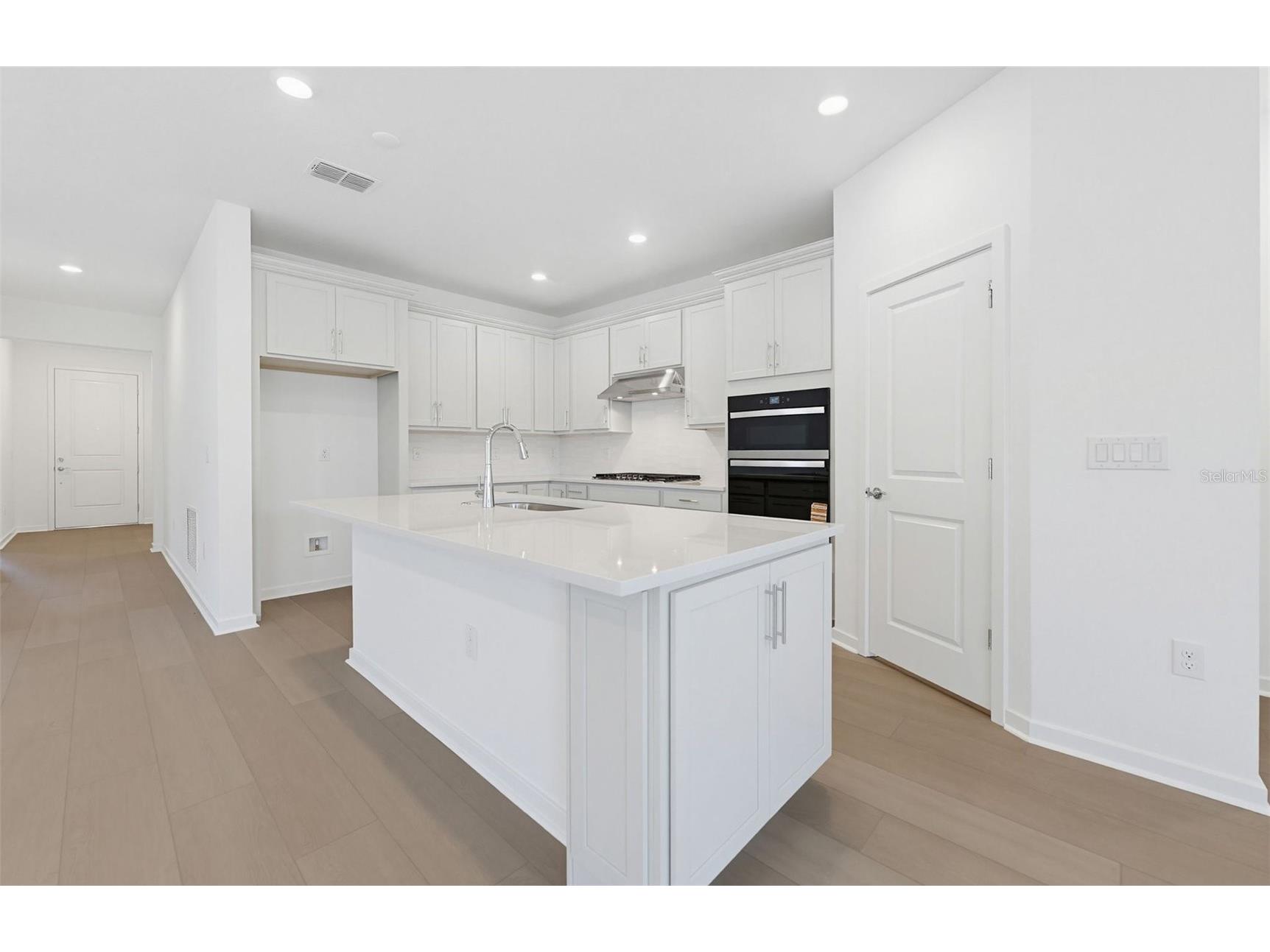 33425 Herds Hallow Way Wesley Chapel FL 33545 TB8469642 image3