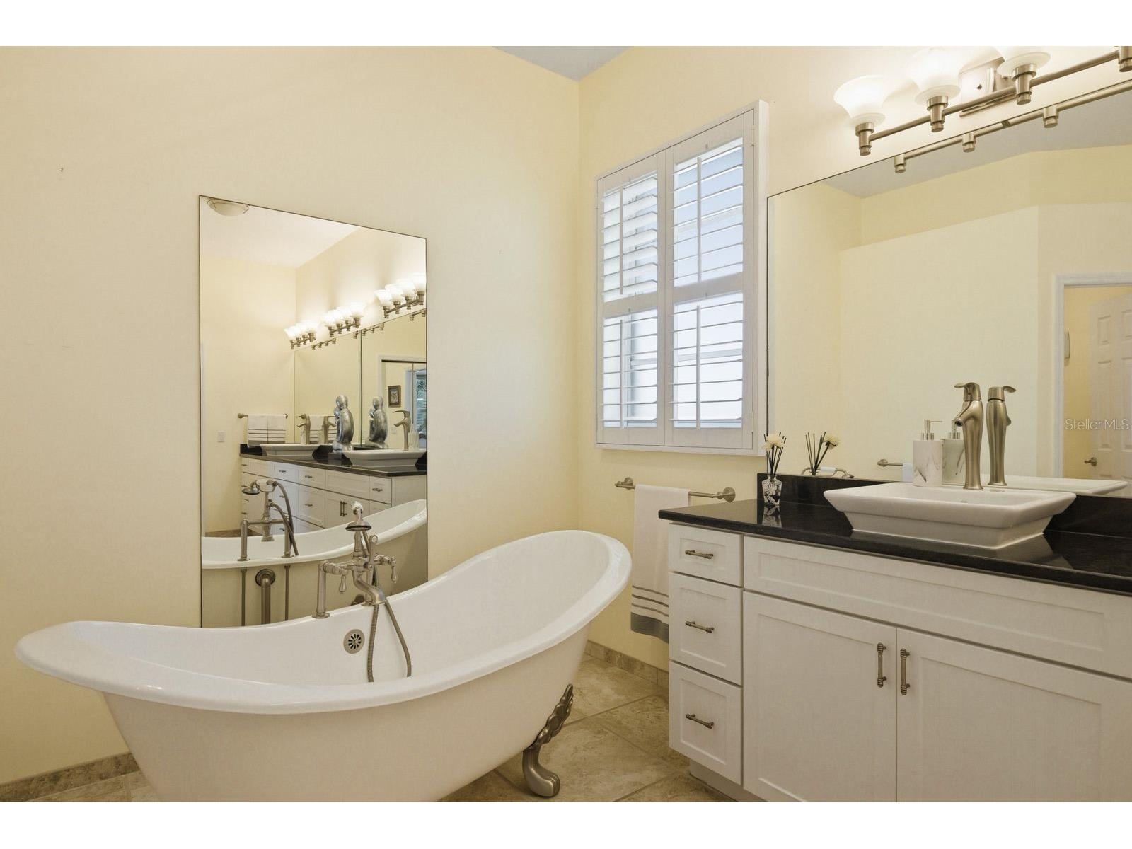 3343 Crescent Oaks Boulevard Tarpon Springs FL 34688 TB8498693 image34