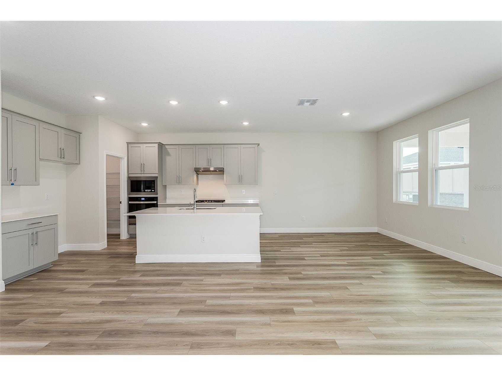 33437 Twilight Sea Place Dade City FL 33525 TB8527940 image13