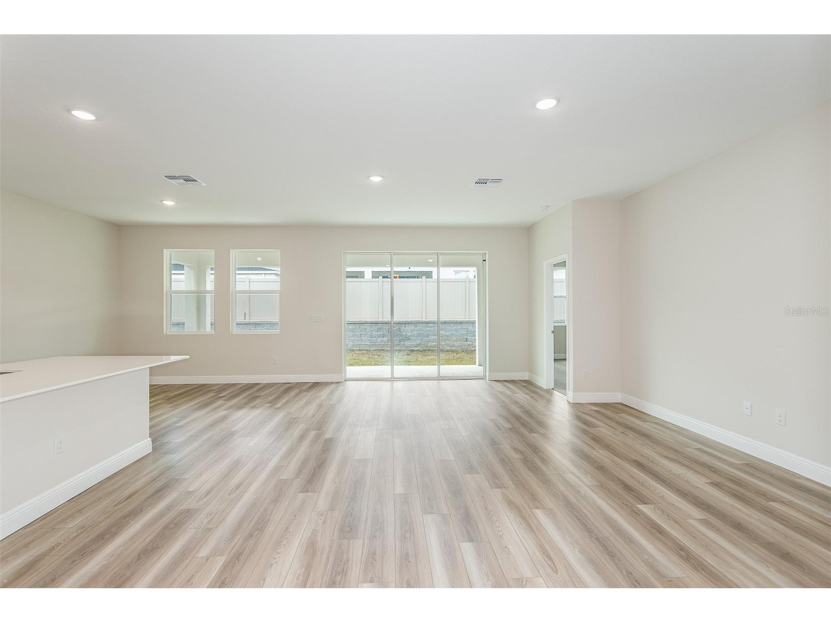 33437 Twilight Sea Place Dade City FL 33525 TB8527940 image3