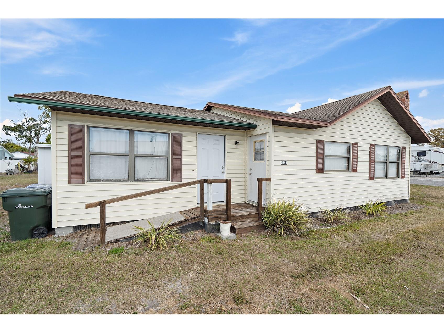 3345 Bahia Vista Street Sarasota FL 34239 A4684746 image1