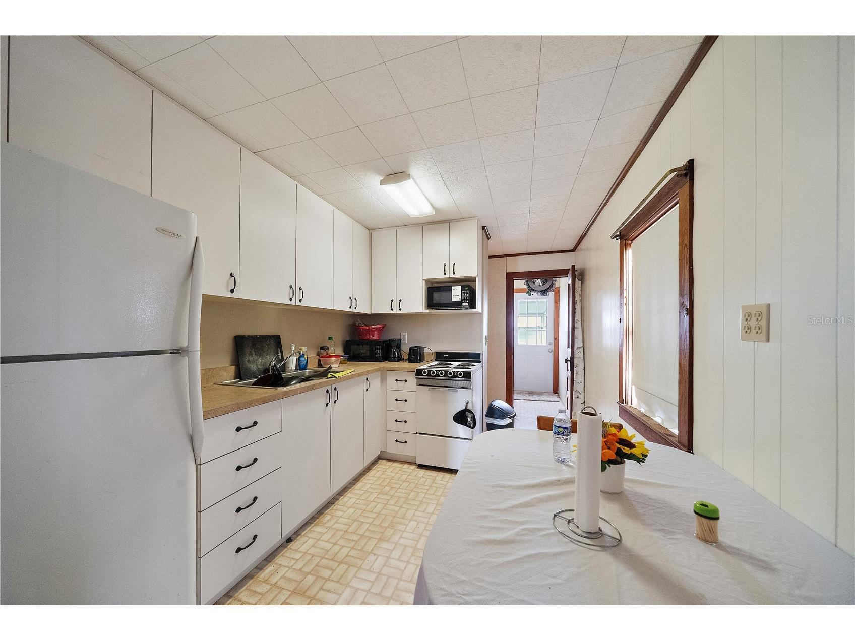 3345 Bahia Vista Street Sarasota FL 34239 A4684746 image10