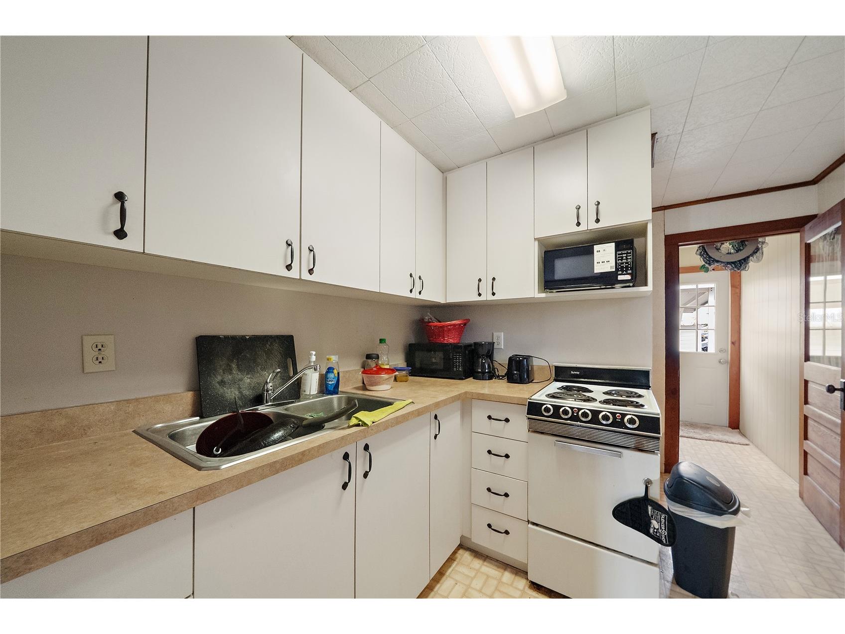 3345 Bahia Vista Street Sarasota FL 34239 A4684746 image11