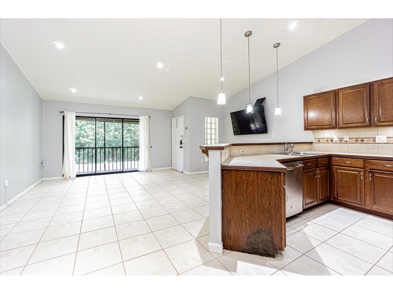3345 Crystal Court E #H Palm Harbor FL 34685 TB8532418 image8
