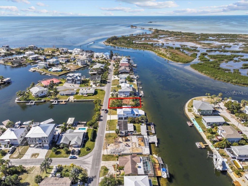 3345 Flamingo Boulevard Hernando Beach FL 34607 - DIRECT GULF VIEWS & ACCESS W7871849 image5