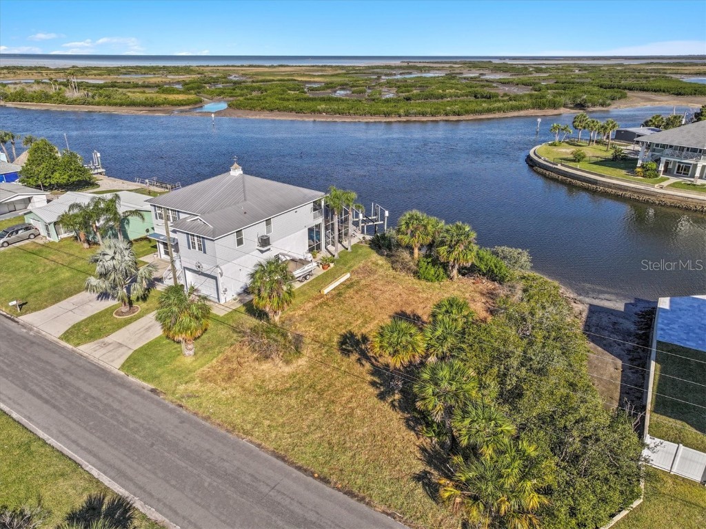 3345 Flamingo Boulevard Hernando Beach FL 34607 - DIRECT GULF VIEWS & ACCESS W7871849 image8