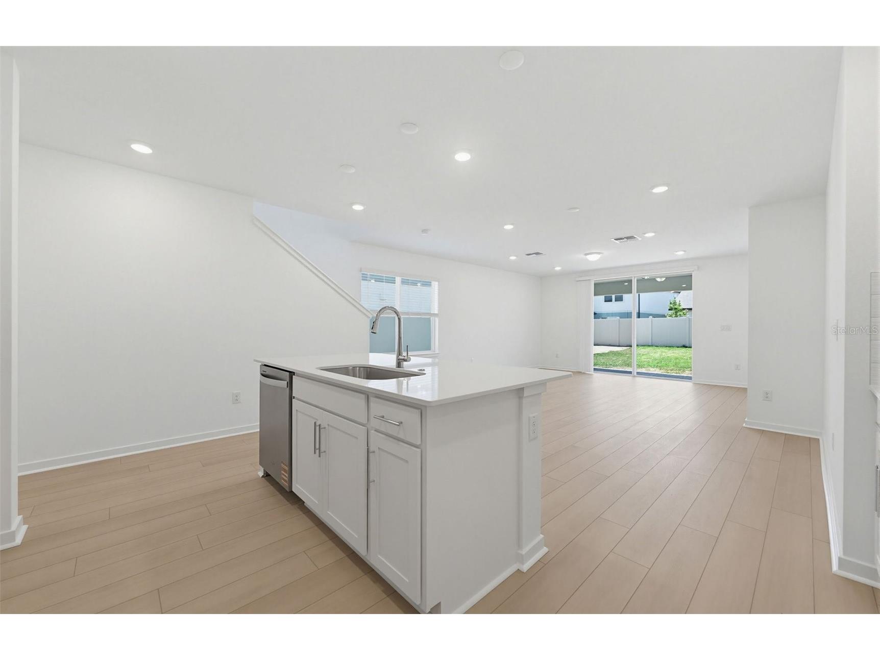 33458 Barnebrook Drive Wesley Chapel FL 33545 TB8505015 image4