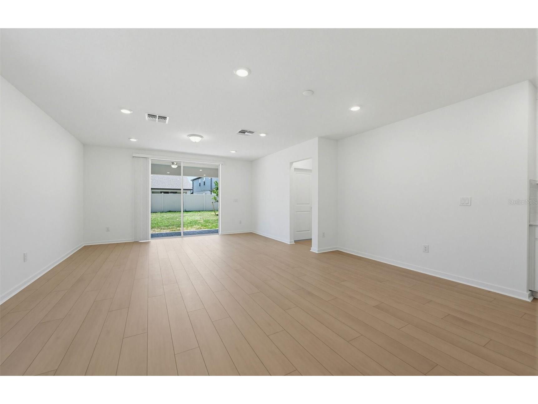 33458 Barnebrook Drive Wesley Chapel FL 33545 TB8505015 image5