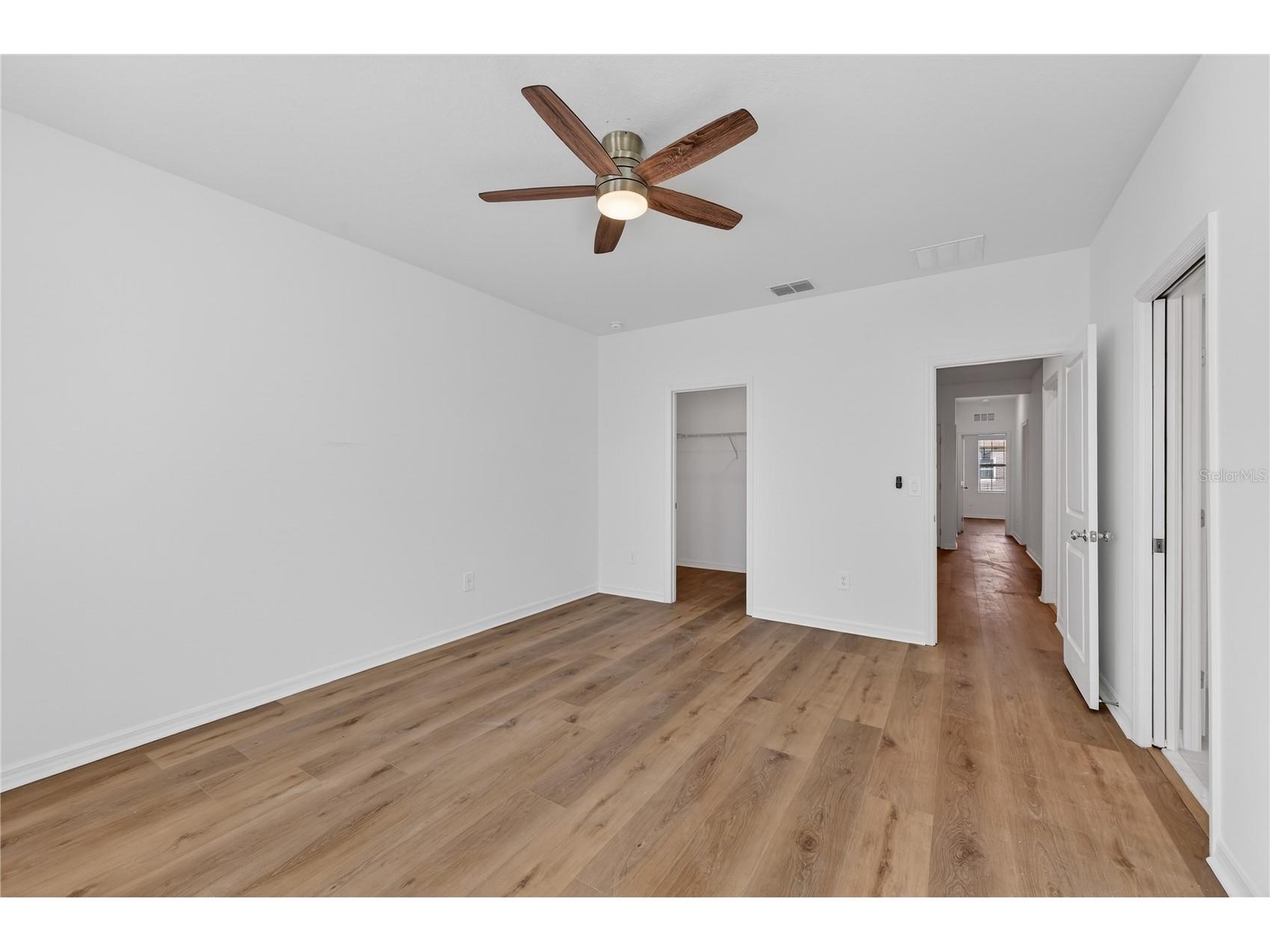 3346 Lapis Lake Dr Zephyrhills FL 33541 TB8460937 image13