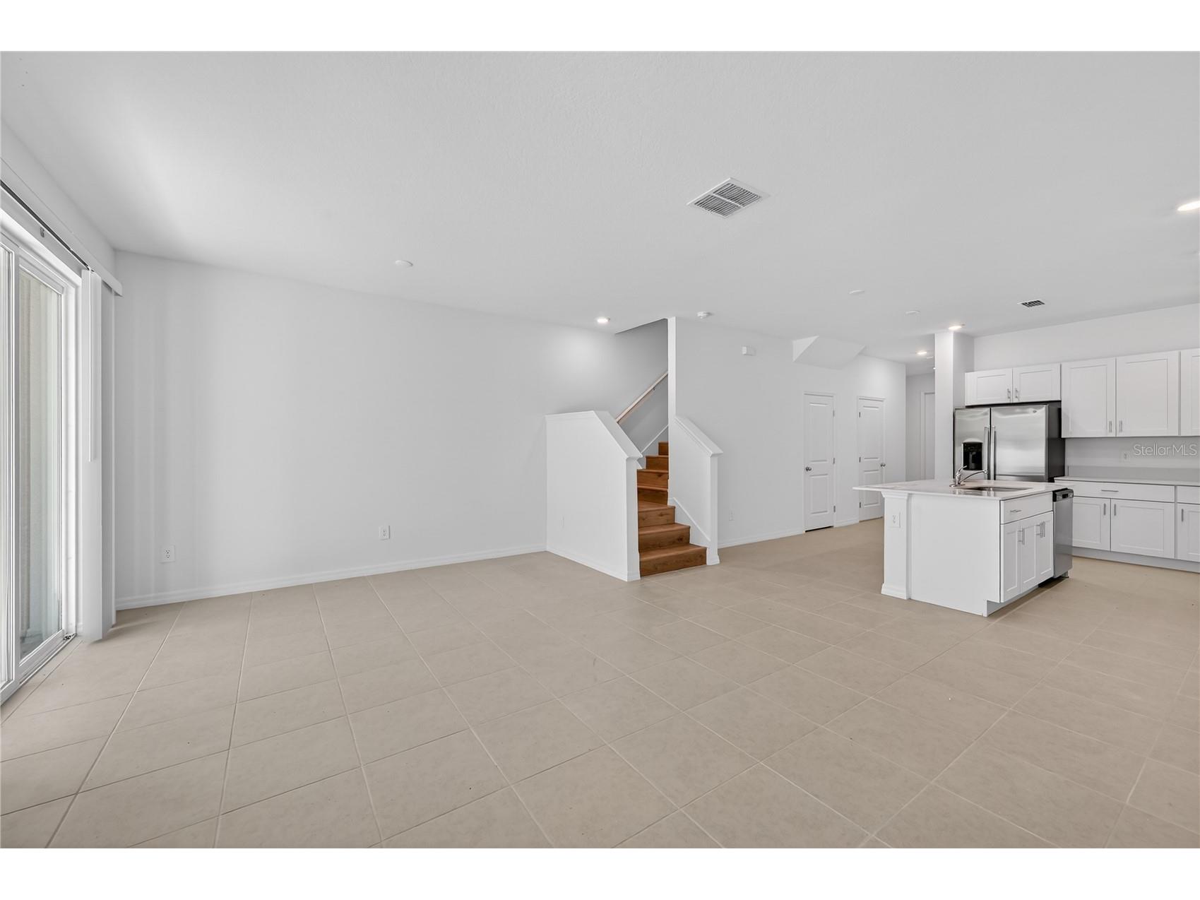 3346 Lapis Lake Dr Zephyrhills FL 33541 TB8460937 image4