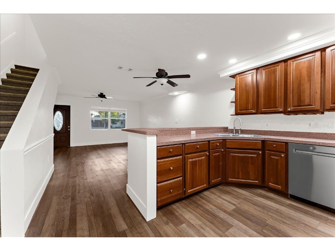 3348 Ramblewood Place Sarasota FL 34237 A4673637 image8