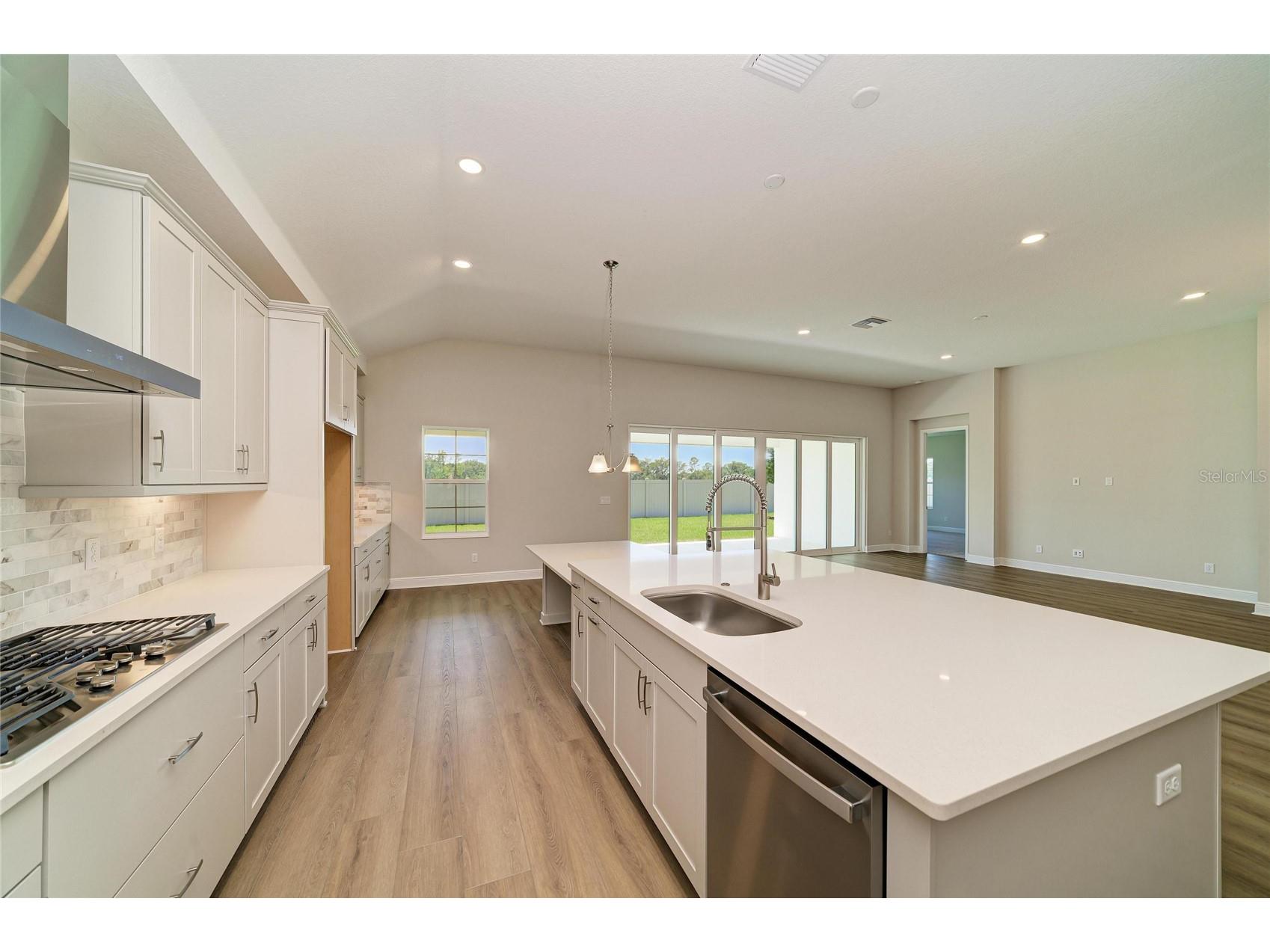 33482 Twilight Sea Place Dade City FL 33525 TB8476932 image13