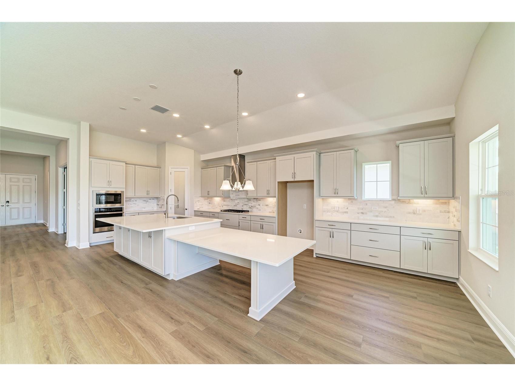 33482 Twilight Sea Place Dade City FL 33525 TB8476932 image14