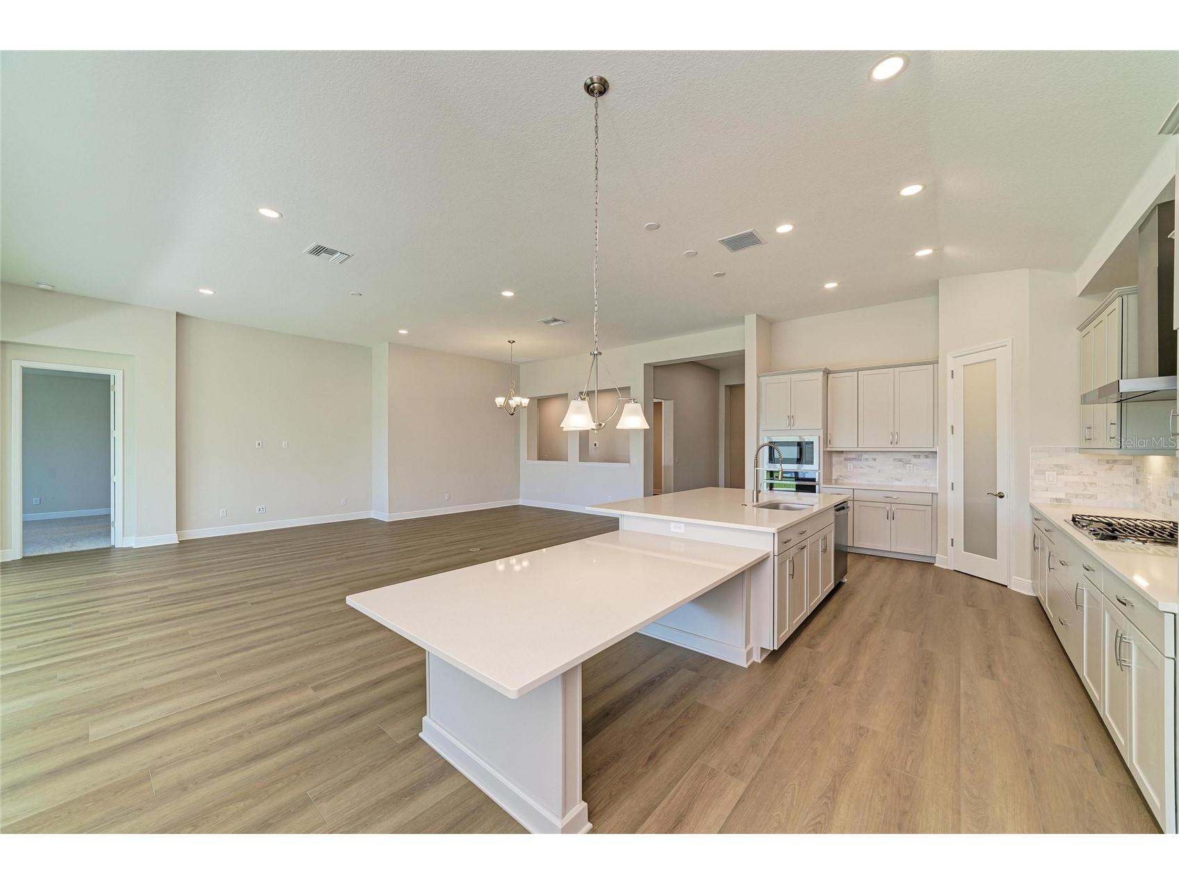 33482 Twilight Sea Place Dade City FL 33525 TB8476932 image16