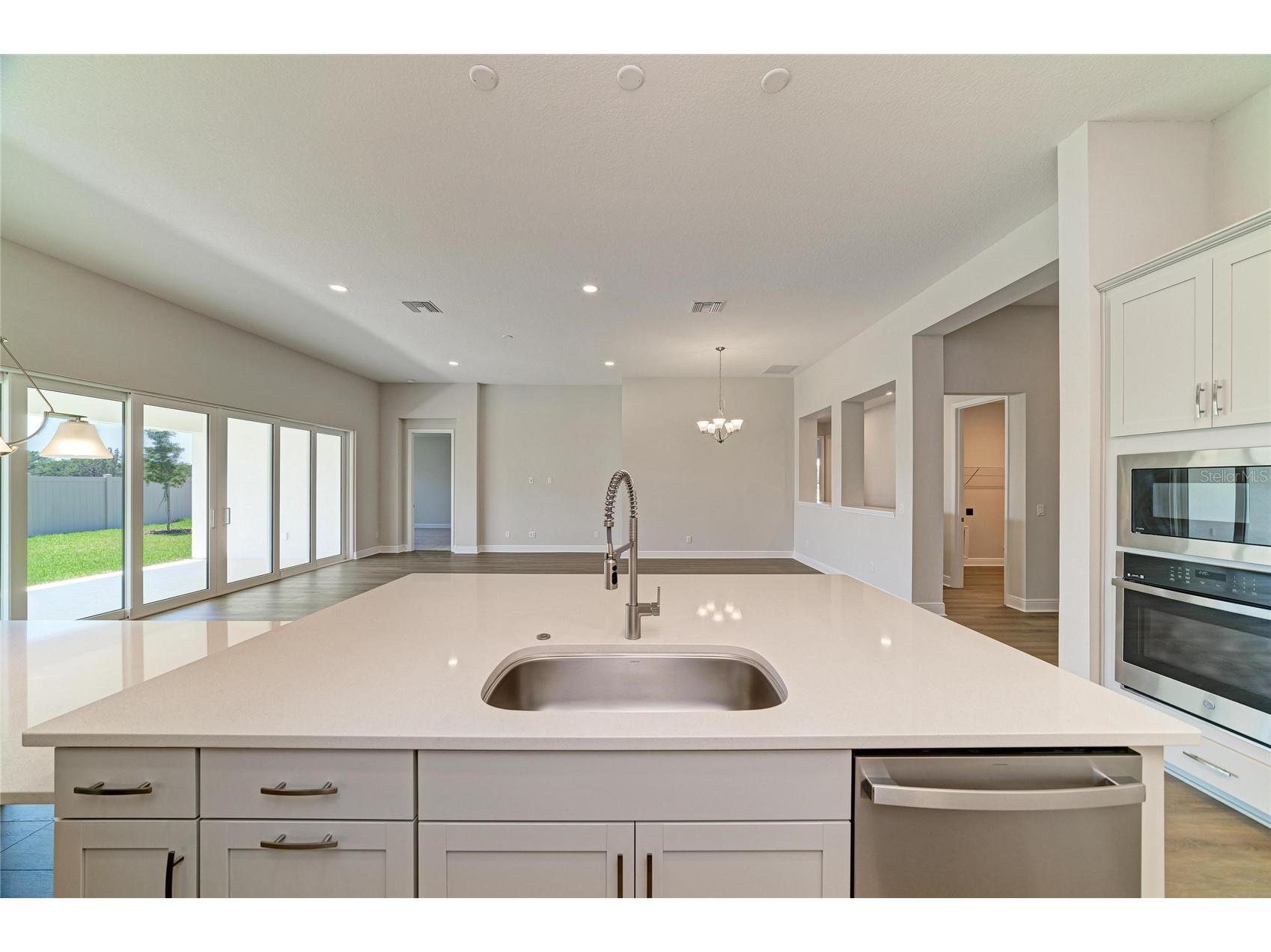 33482 Twilight Sea Place Dade City FL 33525 TB8476932 image17