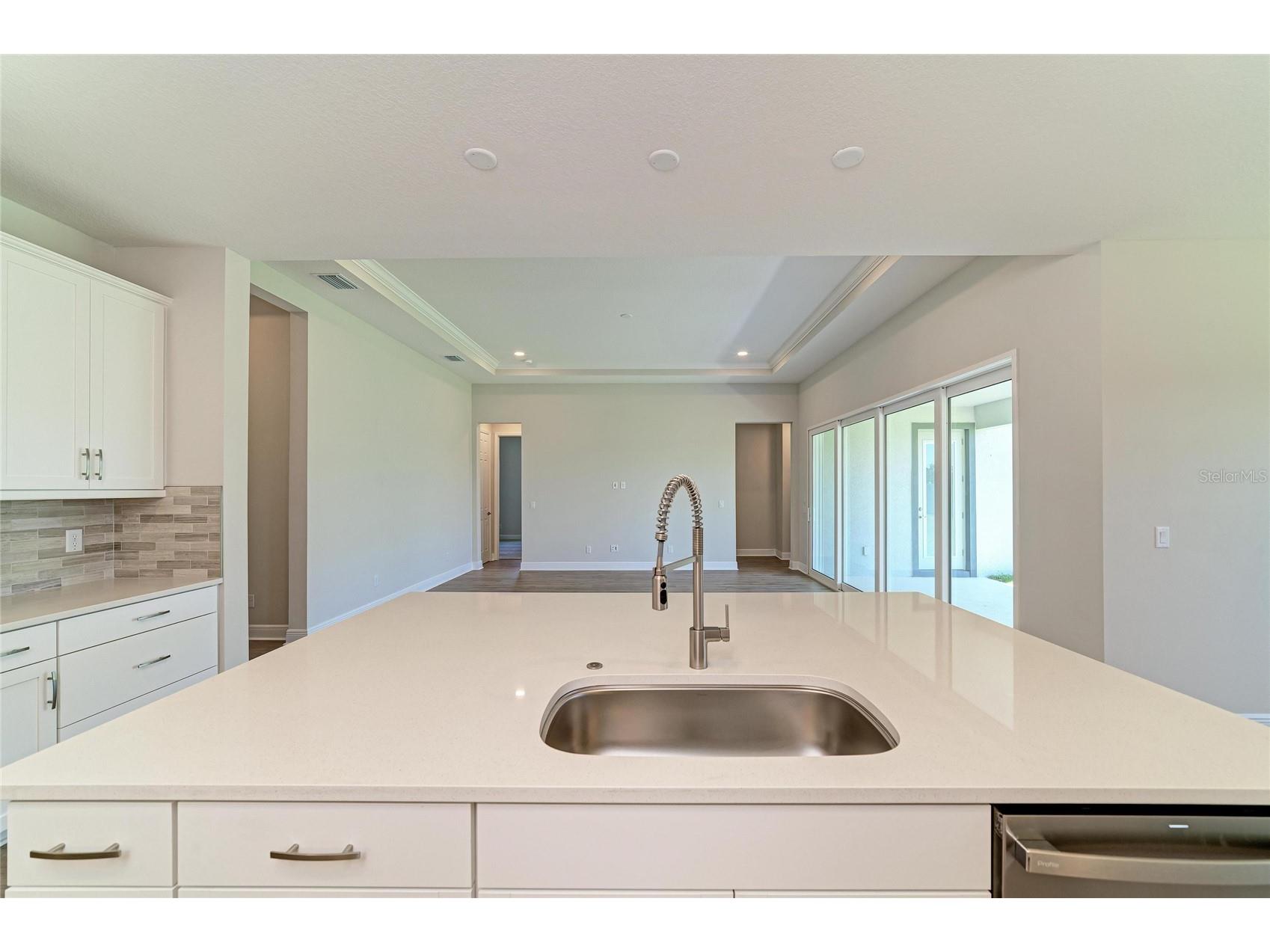 33496 Twilight Sea Place Dade City FL 33525 TB8476923 image17