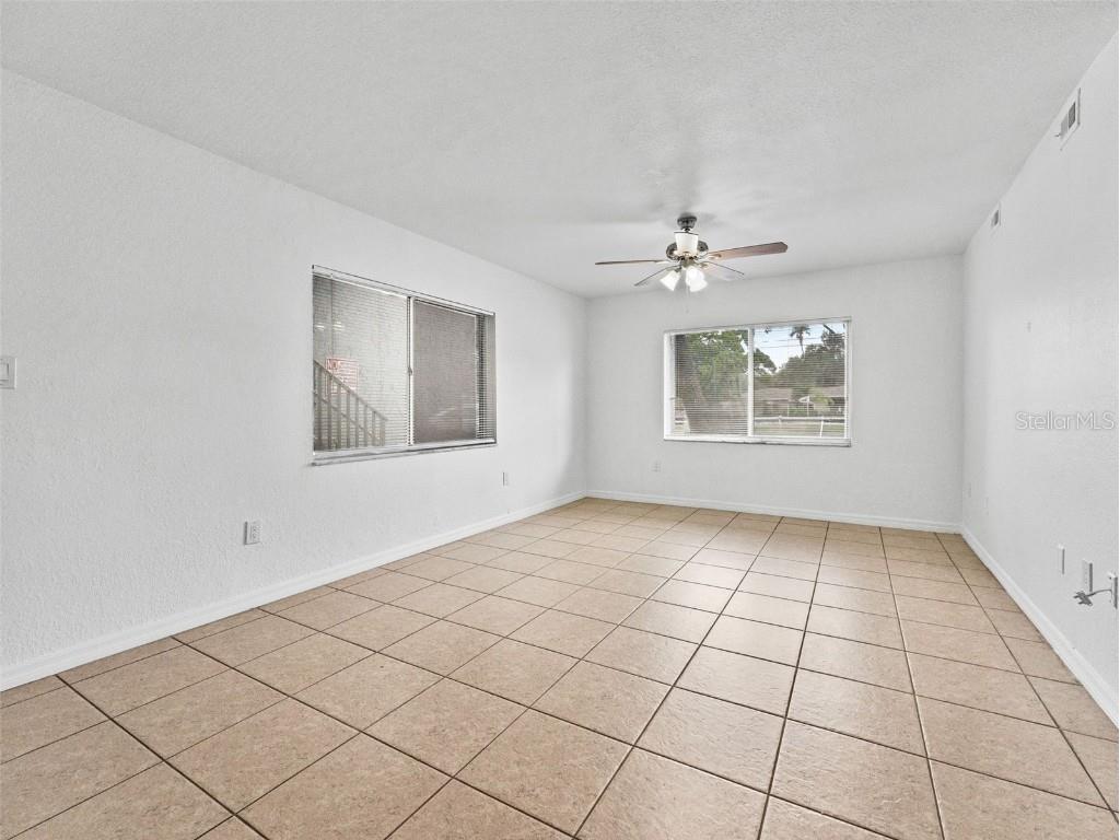 335 47th Avenue N Saint Petersburg FL 33703 TB8425350 image11