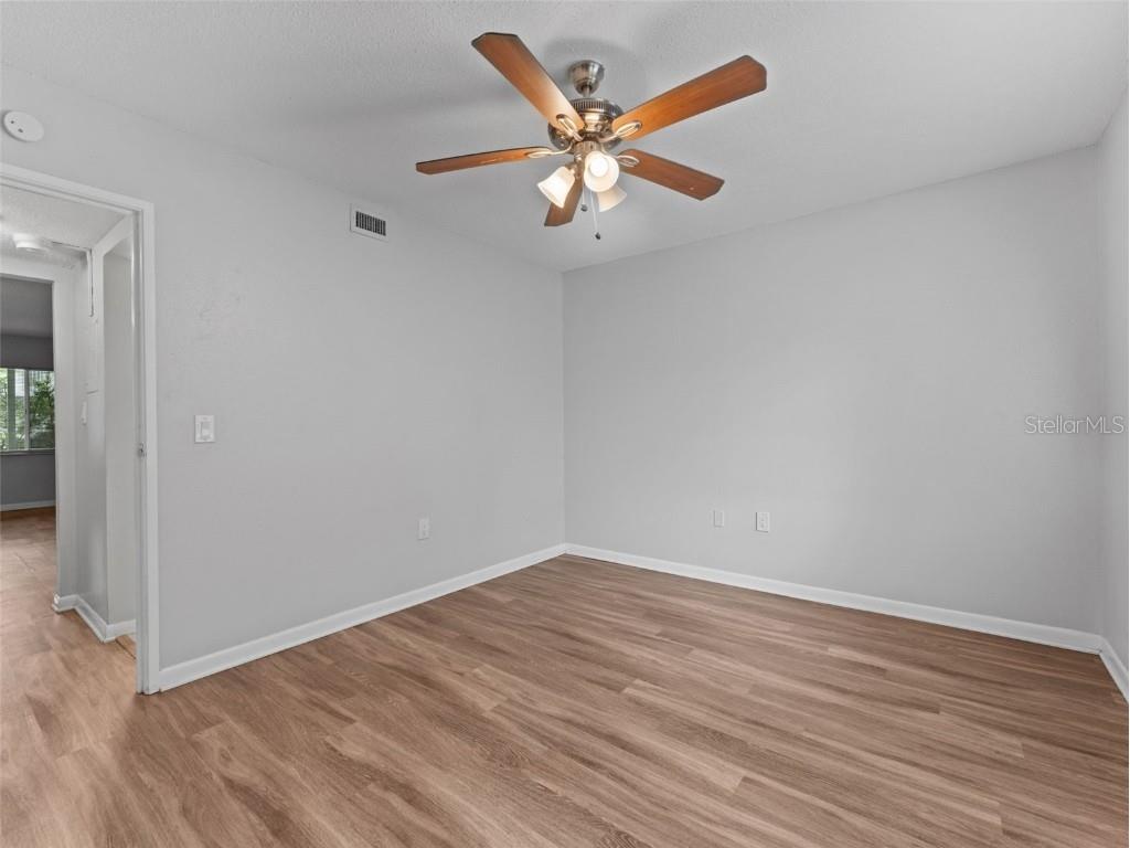 335 47th Avenue N Saint Petersburg FL 33703 TB8425350 image43