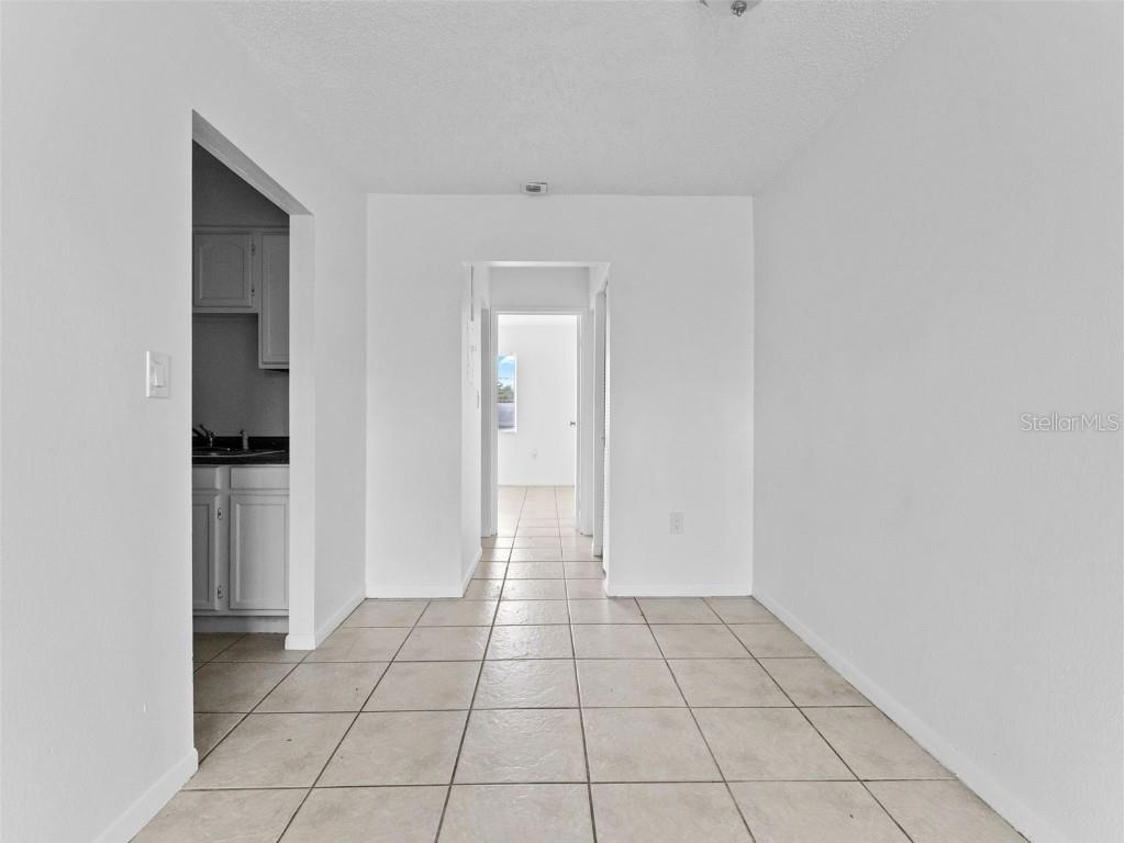 335 47th Avenue N Saint Petersburg FL 33703 TB8425350 image56