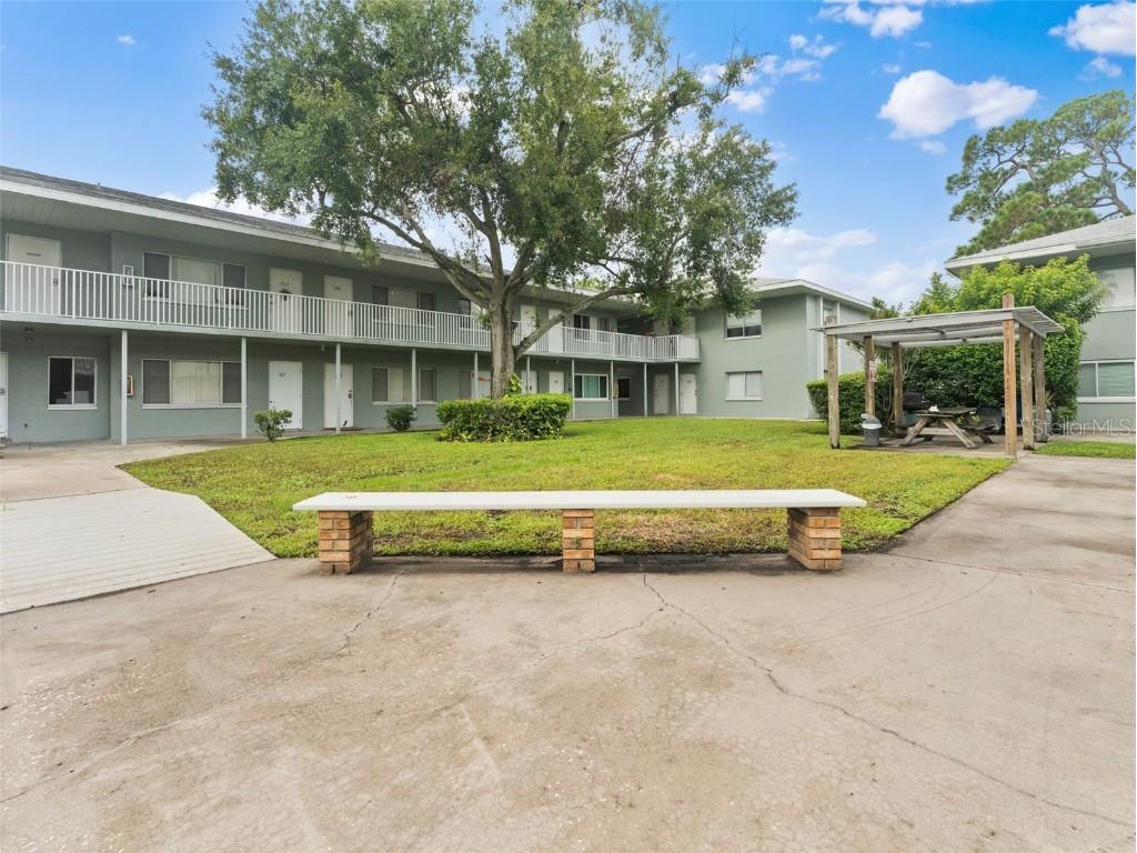 335 47th Avenue N Saint Petersburg FL 33703 TB8425350 image6