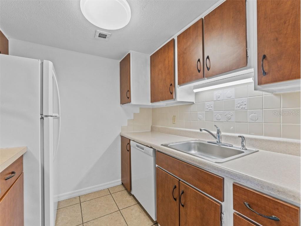 335 47th Avenue N Saint Petersburg FL 33703 TB8425352 image14