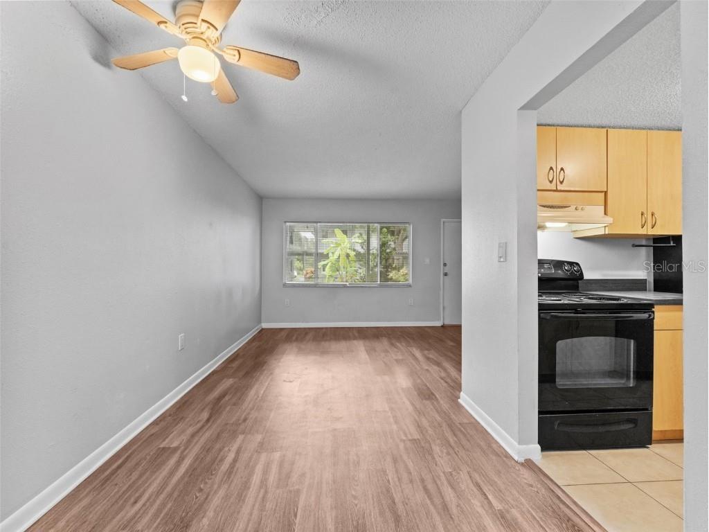 335 47th Avenue N Saint Petersburg FL 33703 TB8425352 image37