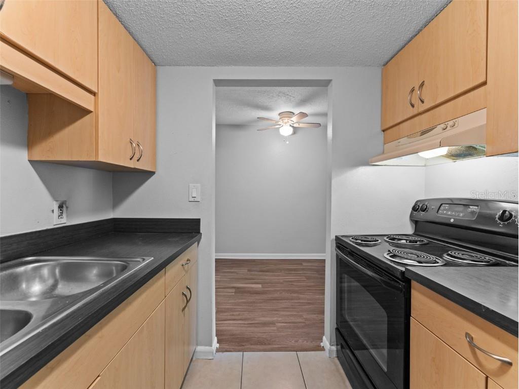 335 47th Avenue N Saint Petersburg FL 33703 TB8425352 image40