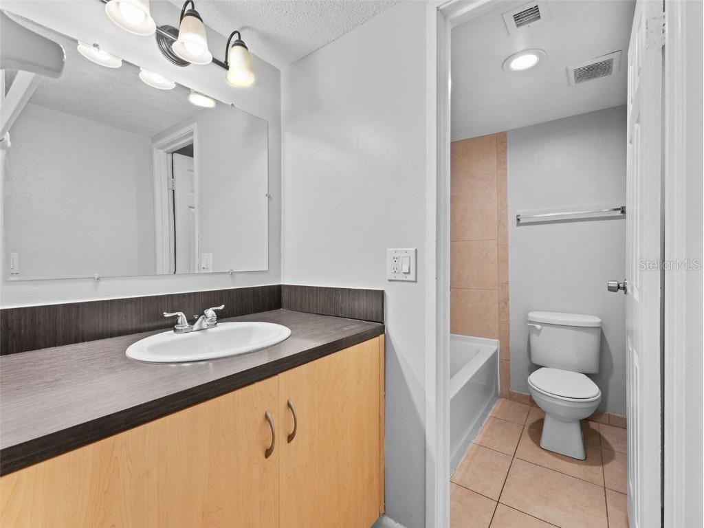 335 47th Avenue N Saint Petersburg FL 33703 TB8425352 image44