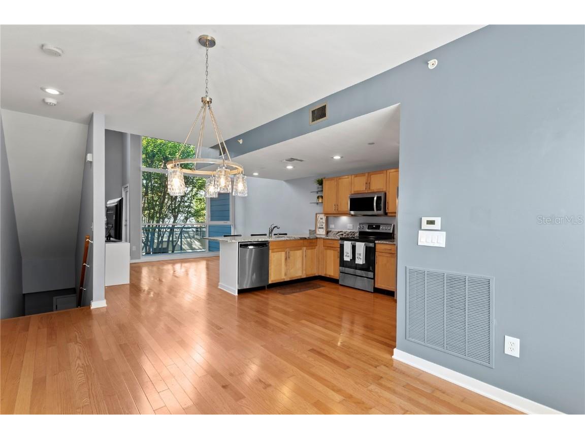 335 4th Avenue S Saint Petersburg FL 33701 TB8451730 image4