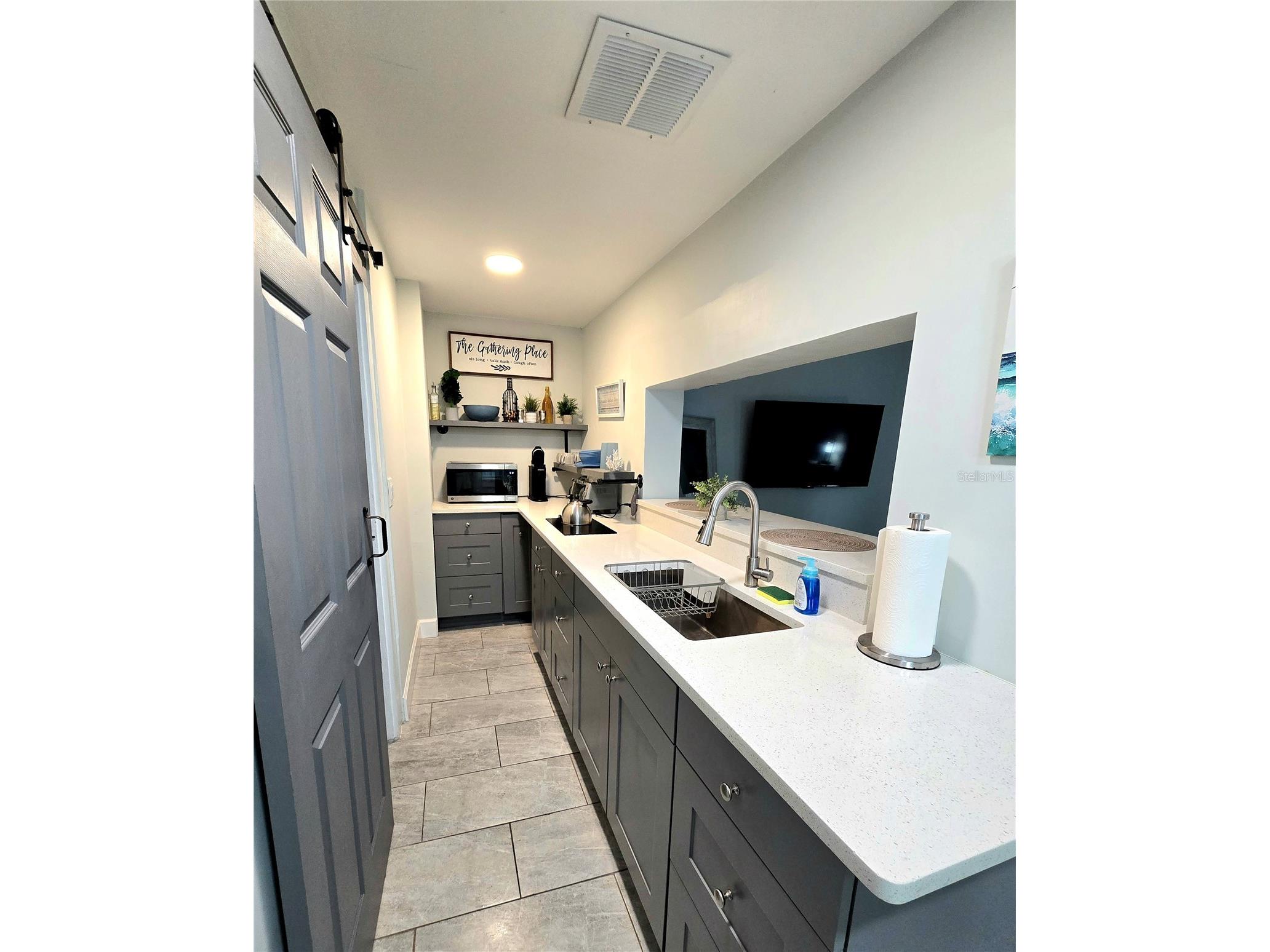 335 5th Avenue N Saint Petersburg FL 33701 TB8523860 image10