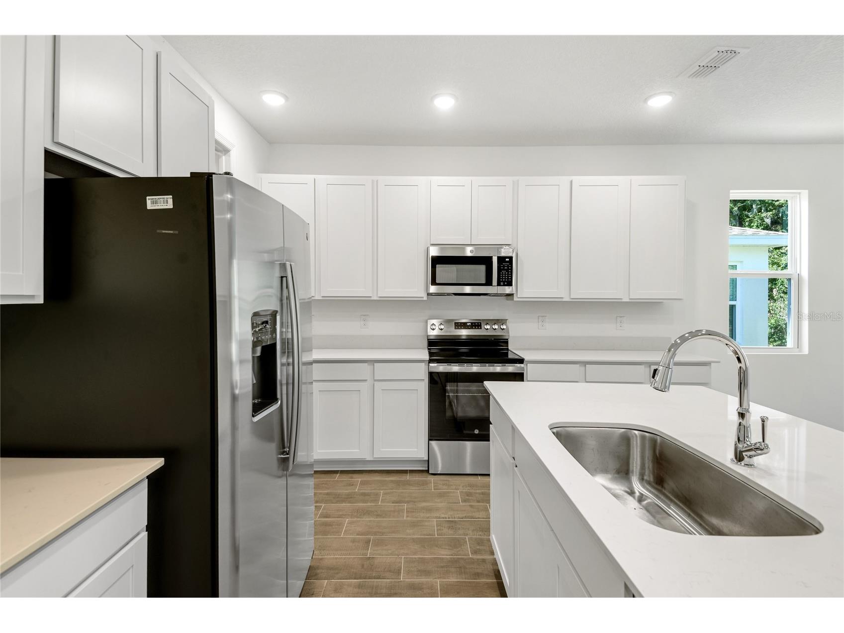 335 Alexandrite Street Deland FL 32720 S5133057 image8