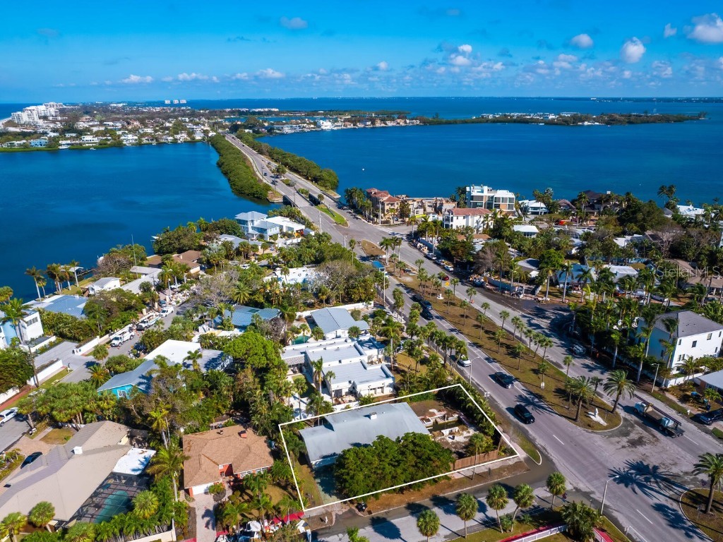 335 Arthur Drive Sarasota FL 34236 A4625513 image1