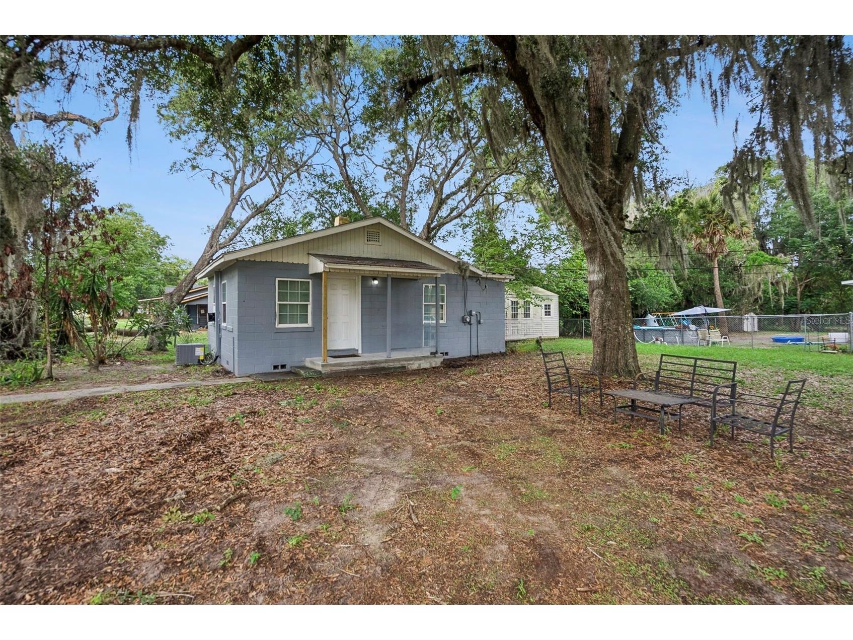 335 E Walts Avenue Deland FL 32724 O6412126 image1