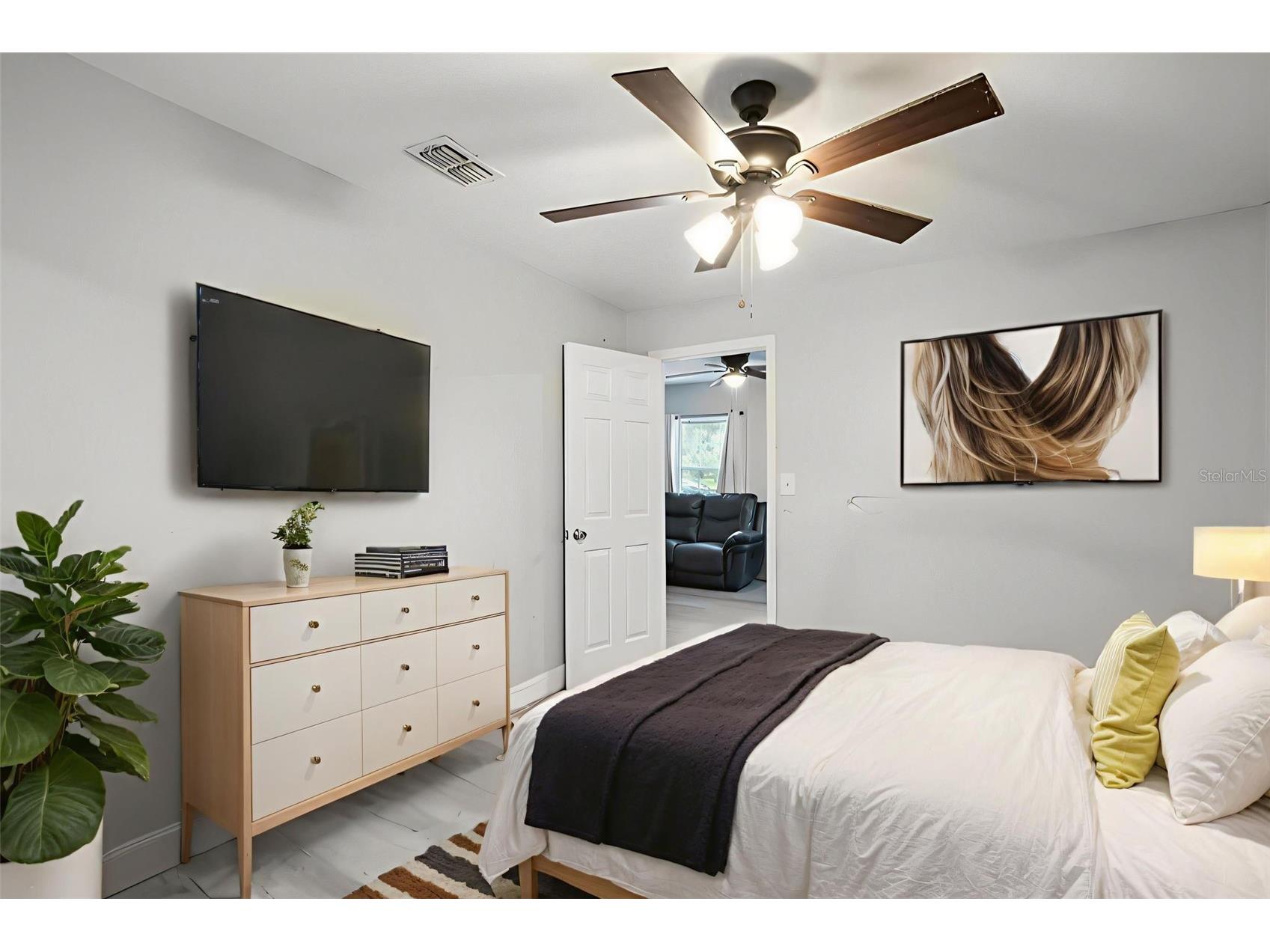 335 E Walts Avenue Deland FL 32724 O6412126 image9