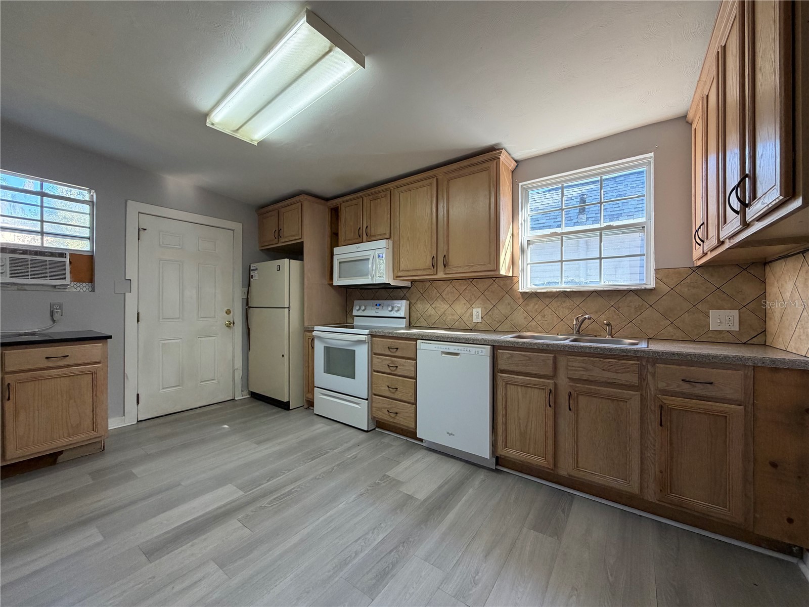 335 Maple Street Daytona Beach FL 32114 V4946974 image10