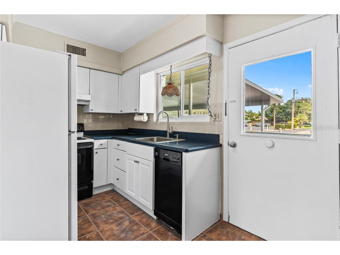 335 N Causeway #B010 New Smyrna Beach FL 32169 O6219582 image16