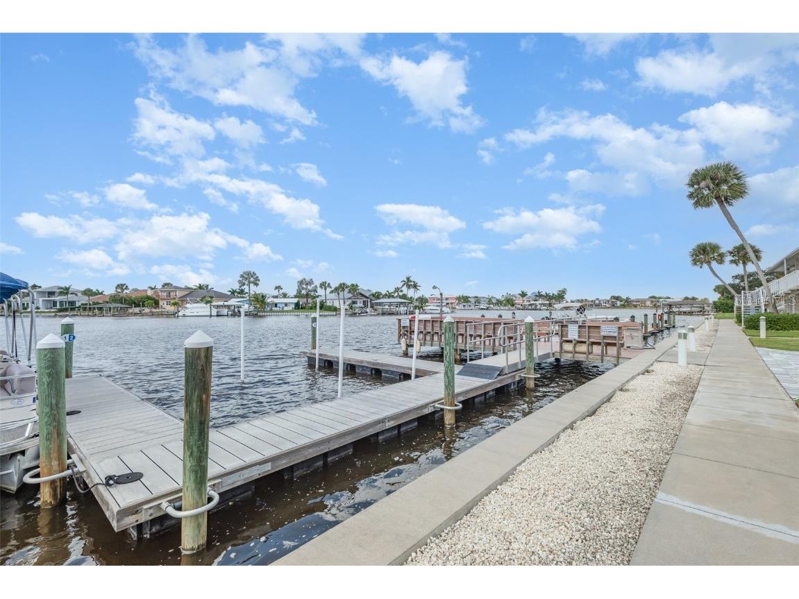 335 N Causeway #D22 New Smyrna Beach FL 32169 - INTERCOASTAL WATERWAY; INDIAN RIVER O6352905 image24