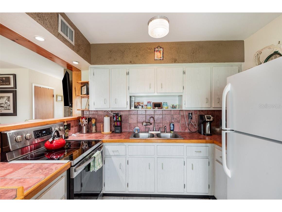 335 N Causeway #D22 New Smyrna Beach FL 32169 - INTERCOASTAL WATERWAY; INDIAN RIVER O6352905 image9