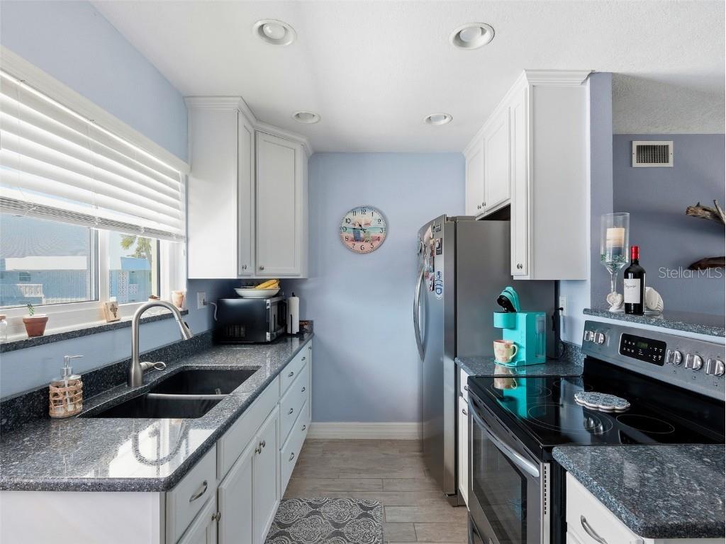 335 N Causeway #F24 New Smyrna Beach FL 32169 NS1086304 image9