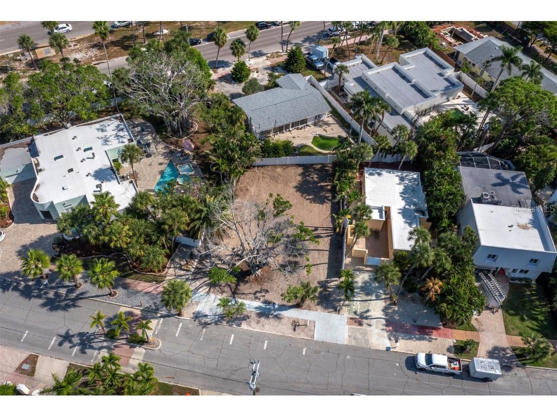 335 N Washington Drive Sarasota FL 34236 A4671235 image7