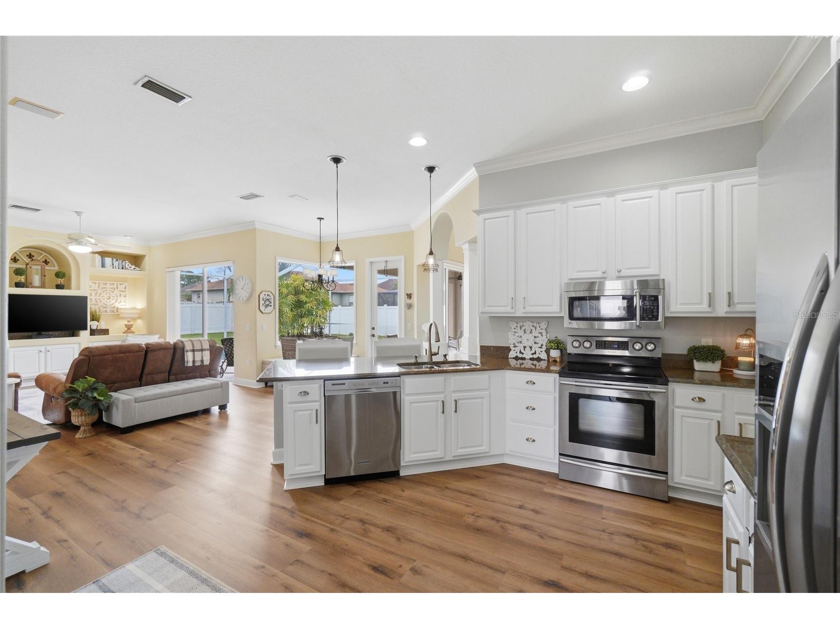 335 Ruby Lake Loop Winter Haven FL 33884 L4962358 image15